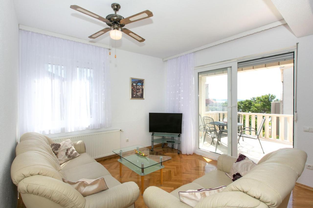 Apartment Angelina Split Buitenkant foto
